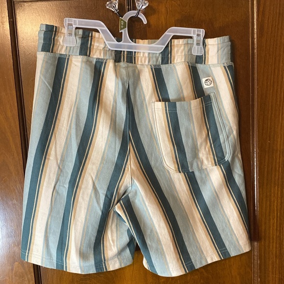 SUPER SOFT SHORTS FROM THE FREE PLANET BRAND‼️ - Picture 4 of 4